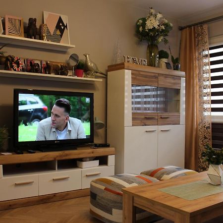 Apartament Euro 1 บือตอม ภายนอก รูปภาพ