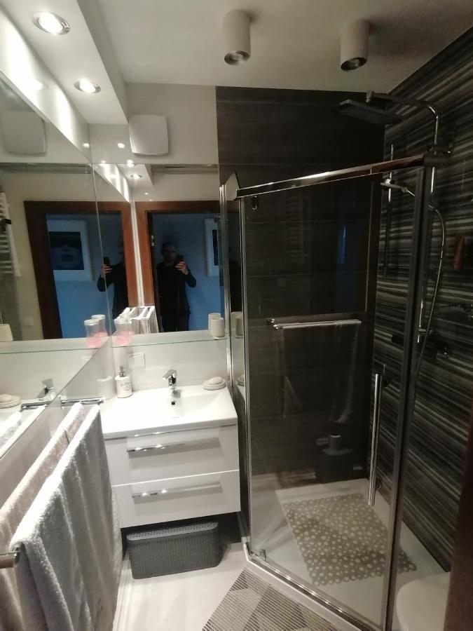 Apartament Euro 1 บือตอม ภายนอก รูปภาพ