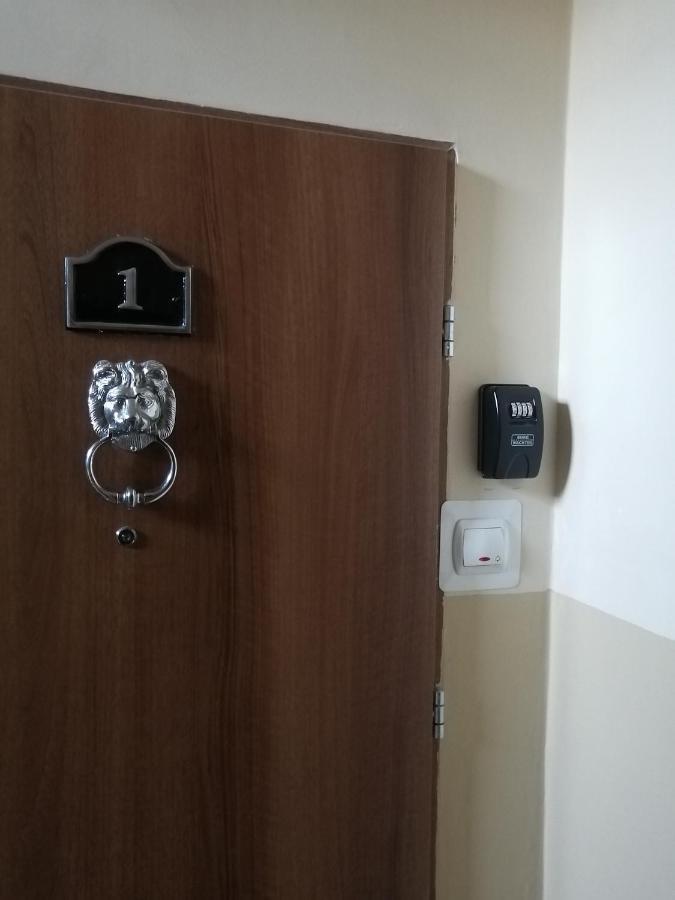 Apartament Euro 1 บือตอม ภายนอก รูปภาพ