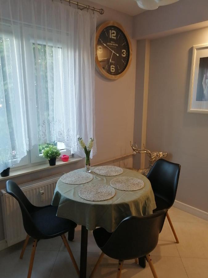 Apartament Euro 1 บือตอม ภายนอก รูปภาพ
