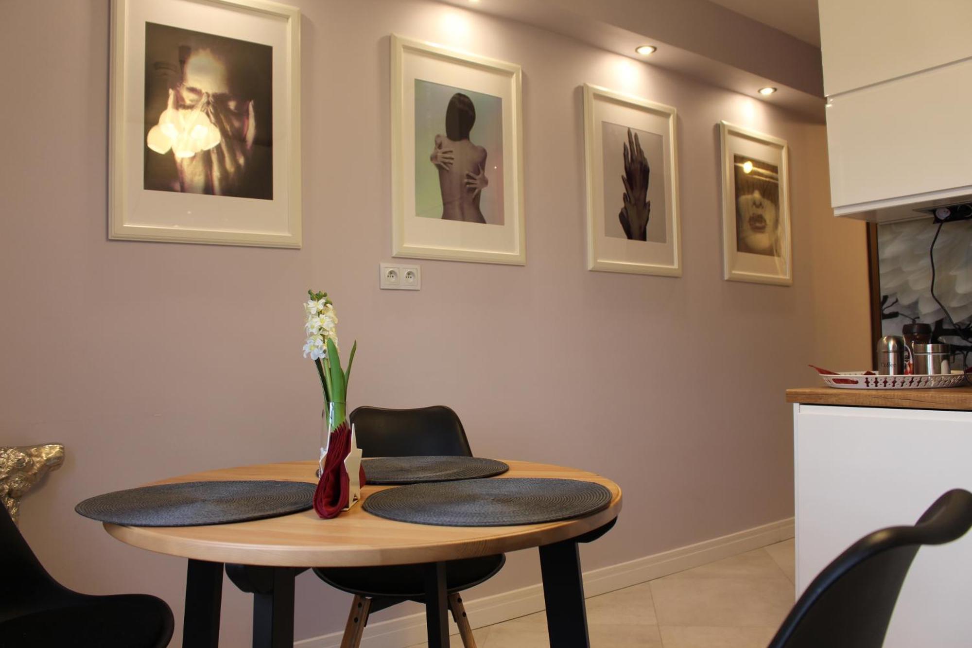 Apartament Euro 1 บือตอม ภายนอก รูปภาพ