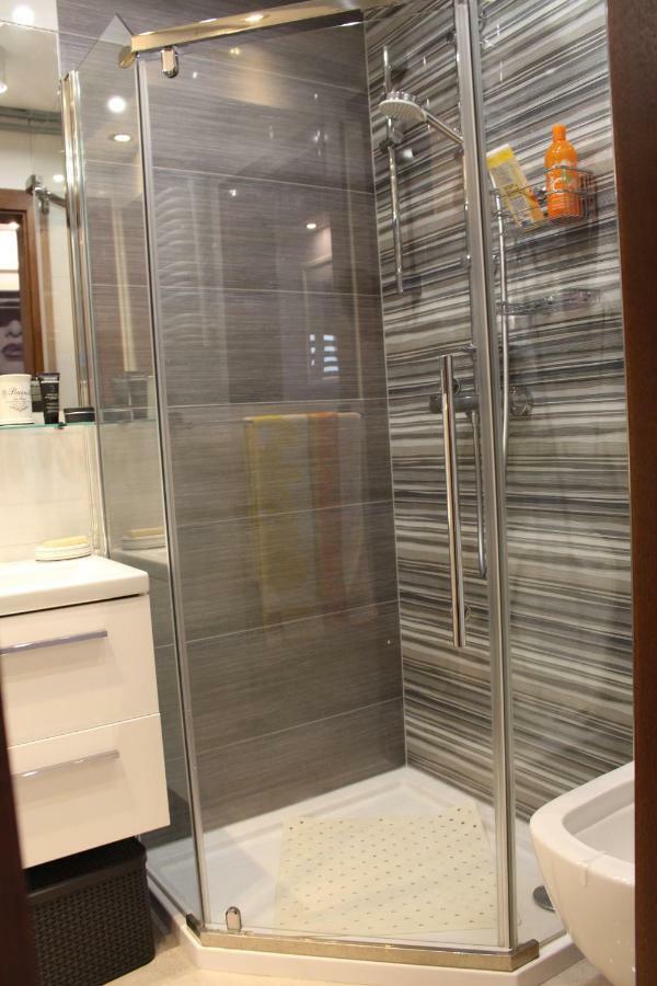 Apartament Euro 1 บือตอม ภายนอก รูปภาพ