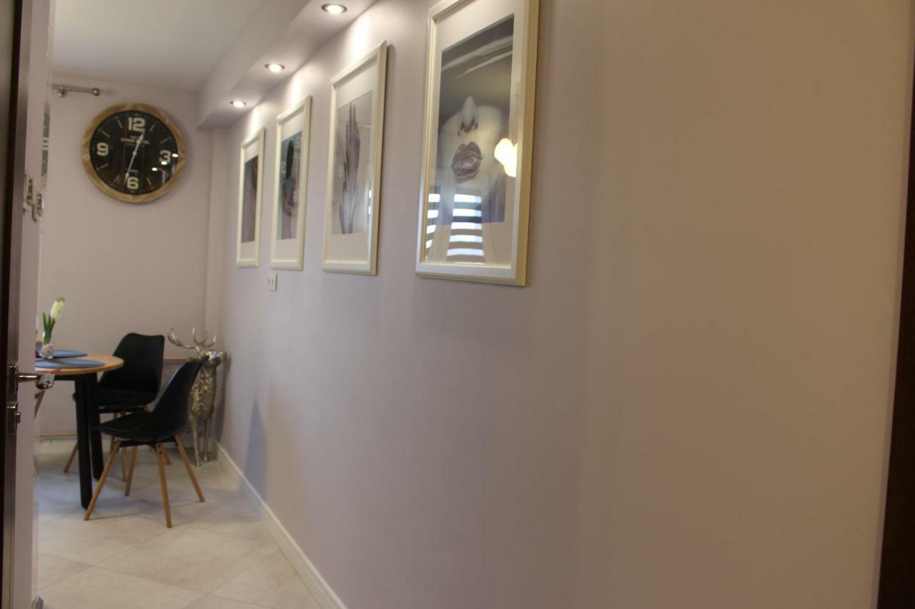 Apartament Euro 1 บือตอม ภายนอก รูปภาพ