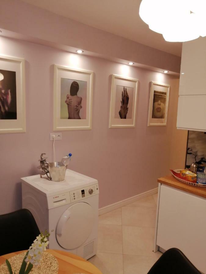 Apartament Euro 1 บือตอม ภายนอก รูปภาพ