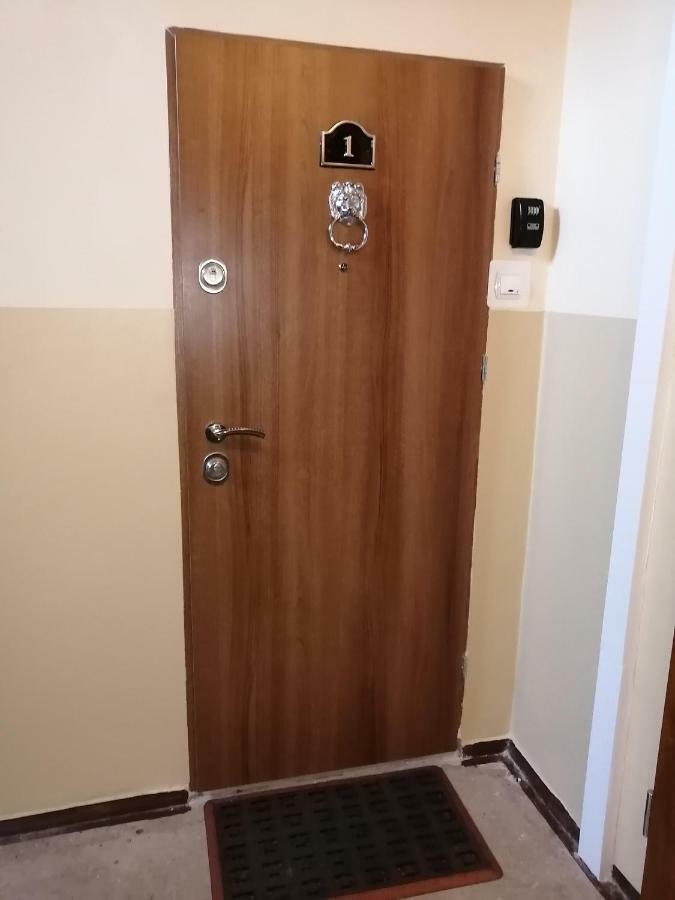 Apartament Euro 1 บือตอม ภายนอก รูปภาพ